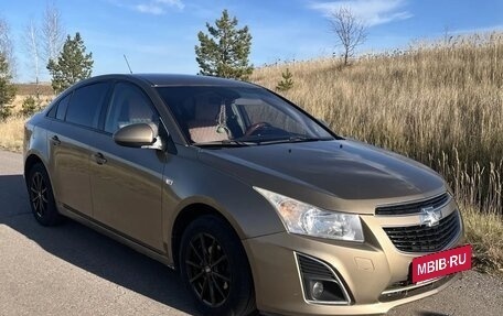 Chevrolet Cruze II, 2013 год, 600 000 рублей, 3 фотография