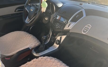 Chevrolet Cruze II, 2013 год, 600 000 рублей, 9 фотография
