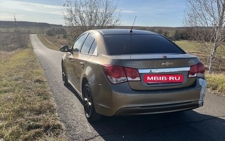 Chevrolet Cruze II, 2013 год, 600 000 рублей, 4 фотография
