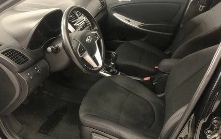 Hyundai Solaris II рестайлинг, 2012 год, 600 000 рублей, 18 фотография