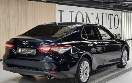 Toyota Camry, 2018 год, 2 750 000 рублей, 8 фотография