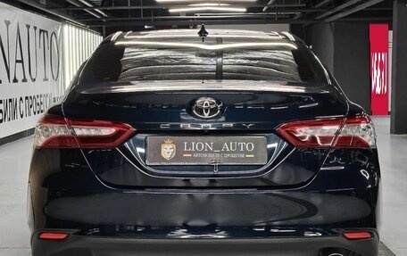 Toyota Camry, 2018 год, 2 750 000 рублей, 7 фотография