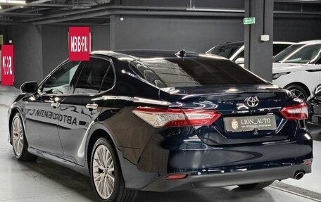 Toyota Camry, 2018 год, 2 750 000 рублей, 5 фотография