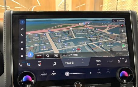 Toyota Alphard, 2023 год, 10 500 000 рублей, 9 фотография