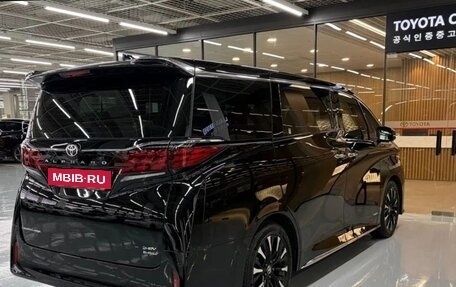 Toyota Alphard, 2023 год, 10 500 000 рублей, 5 фотография