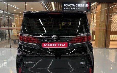 Toyota Alphard, 2023 год, 10 500 000 рублей, 4 фотография