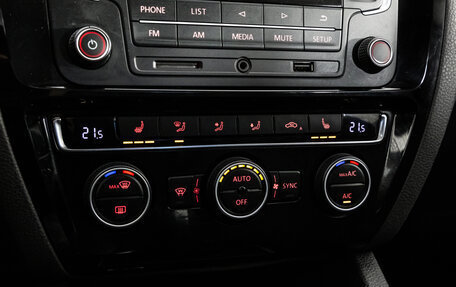 Volkswagen Jetta VII, 2016 год, 1 399 000 рублей, 12 фотография