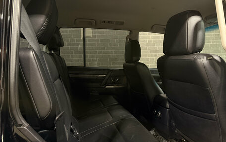 Mitsubishi Pajero IV рестайлинг 2, 2012 год, 2 200 000 рублей, 8 фотография