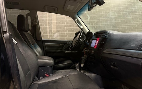 Mitsubishi Pajero IV рестайлинг 2, 2012 год, 2 200 000 рублей, 7 фотография