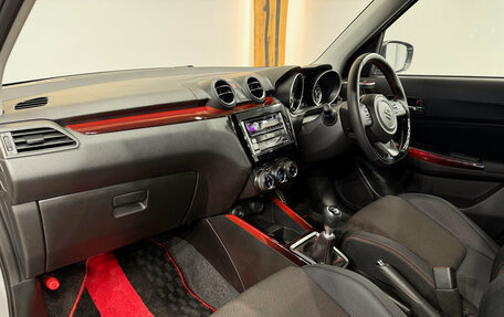 Suzuki Swift IV рестайлинг, 2021 год, 1 999 000 рублей, 14 фотография