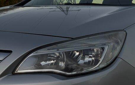 Opel Astra J, 2011 год, 815 000 рублей, 17 фотография