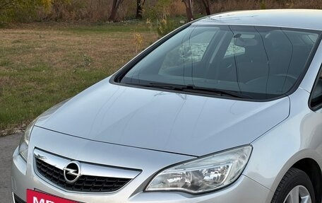 Opel Astra J, 2011 год, 815 000 рублей, 16 фотография