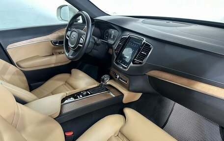 Volvo XC90 II рестайлинг, 2018 год, 3 620 000 рублей, 9 фотография