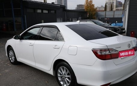 Toyota Camry, 2017 год, 1 999 000 рублей, 5 фотография