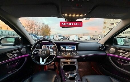 Mercedes-Benz E-Класс, 2019 год, 4 300 000 рублей, 6 фотография