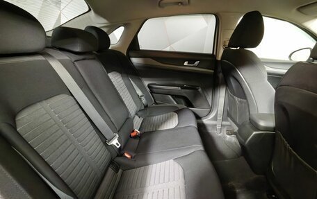KIA K5, 2021 год, 1 635 000 рублей, 16 фотография