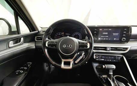 KIA K5, 2021 год, 1 635 000 рублей, 20 фотография