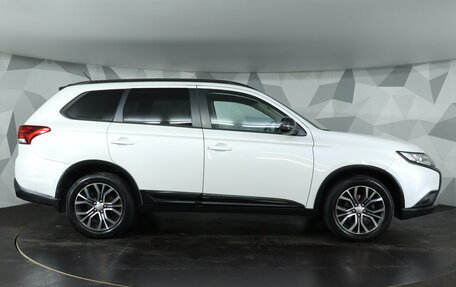 Mitsubishi Outlander III рестайлинг 3, 2016 год, 1 849 000 рублей, 4 фотография