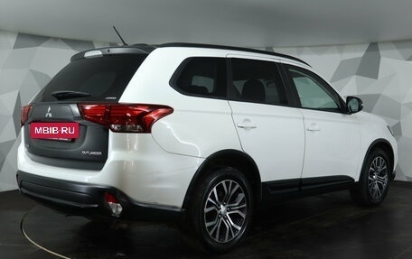 Mitsubishi Outlander III рестайлинг 3, 2016 год, 1 849 000 рублей, 5 фотография