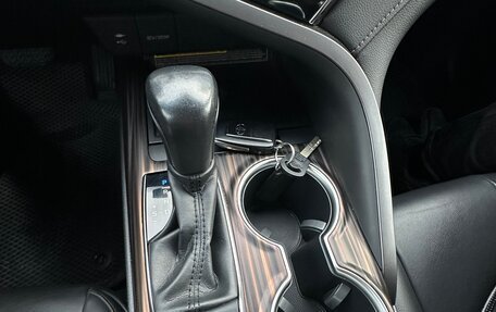 Toyota Camry, 2018 год, 2 800 000 рублей, 5 фотография