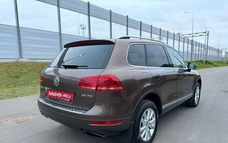 Volkswagen Touareg III, 2011 год, 2 400 000 рублей, 6 фотография