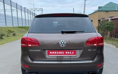 Volkswagen Touareg III, 2011 год, 2 400 000 рублей, 7 фотография
