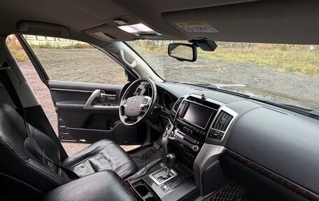 Toyota Land Cruiser 200, 2015 год, 3 550 000 рублей, 8 фотография