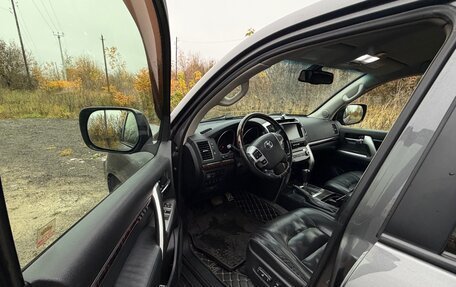 Toyota Land Cruiser 200, 2015 год, 3 550 000 рублей, 9 фотография