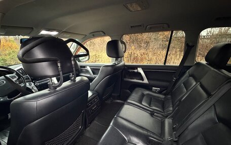 Toyota Land Cruiser 200, 2015 год, 3 550 000 рублей, 10 фотография