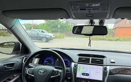 Toyota Camry, 2017 год, 1 999 000 рублей, 6 фотография
