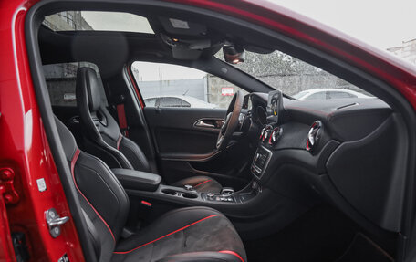 Mercedes-Benz GLA AMG, 2018 год, 2 890 000 рублей, 30 фотография