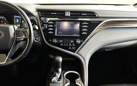 Toyota Camry, 2020 год, 2 745 000 рублей, 15 фотография