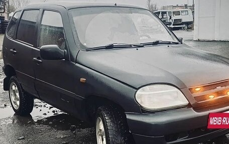 Chevrolet Niva I рестайлинг, 2004 год, 280 000 рублей, 1 фотография
