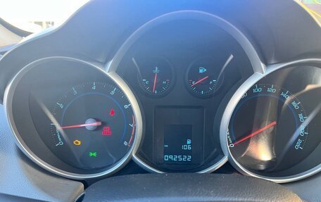 Chevrolet Cruze II, 2013 год, 990 000 рублей, 8 фотография