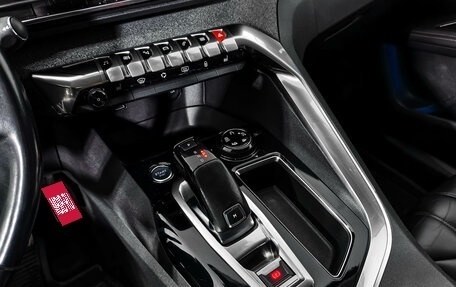 Peugeot 3008 II, 2017 год, 1 425 000 рублей, 11 фотография