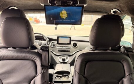 Mercedes-Benz V-Класс, 2017 год, 4 200 000 рублей, 10 фотография