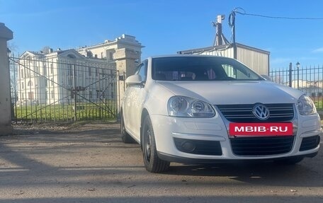 Volkswagen Jetta VII, 2009 год, 550 000 рублей, 2 фотография
