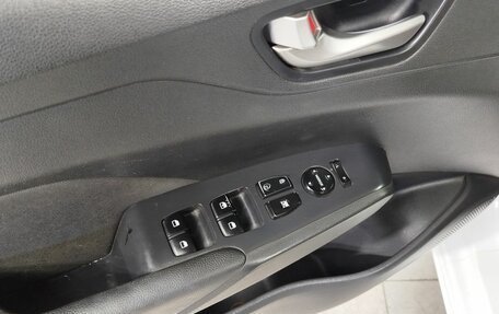 Hyundai Solaris II рестайлинг, 2017 год, 1 250 000 рублей, 20 фотография