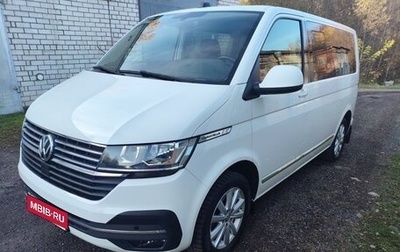 Volkswagen Caravelle T6 рестайлинг, 2021 год, 3 790 000 рублей, 1 фотография