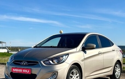 Hyundai Solaris II рестайлинг, 2012 год, 730 000 рублей, 1 фотография
