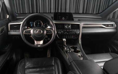 Lexus RX IV рестайлинг, 2017 год, 4 199 000 рублей, 6 фотография