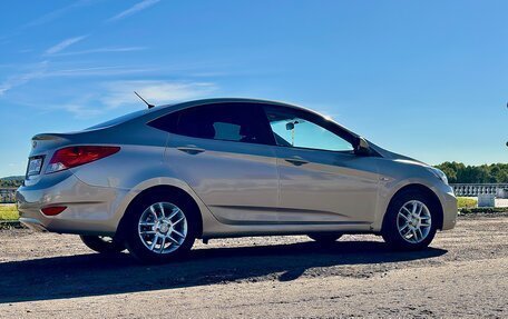 Hyundai Solaris II рестайлинг, 2012 год, 730 000 рублей, 5 фотография