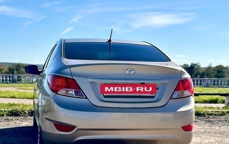 Hyundai Solaris II рестайлинг, 2012 год, 730 000 рублей, 3 фотография