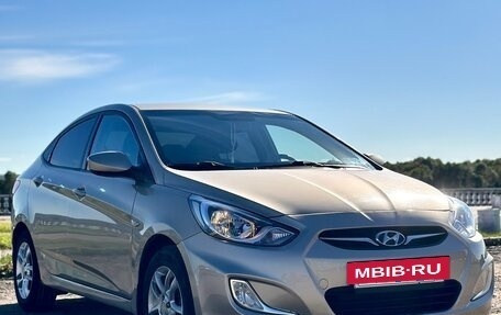 Hyundai Solaris II рестайлинг, 2012 год, 730 000 рублей, 11 фотография