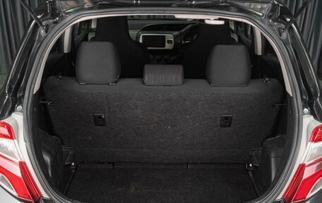 Toyota Vitz, 2016 год, 999 000 рублей, 15 фотография