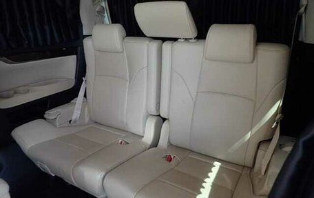 Toyota Alphard III, 2019 год, 4 450 000 рублей, 8 фотография