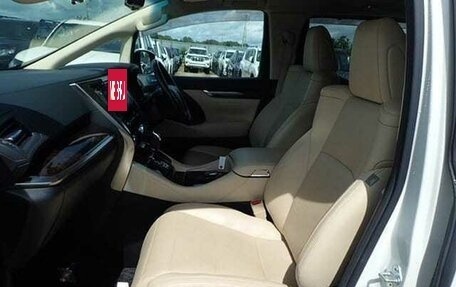 Toyota Alphard III, 2019 год, 4 450 000 рублей, 5 фотография