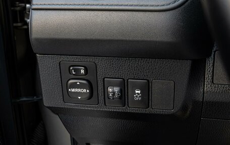 Toyota RAV4, 2013 год, 2 030 000 рублей, 18 фотография