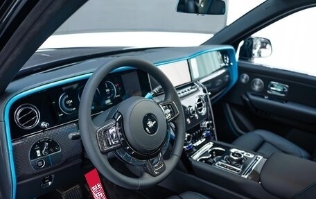 Rolls-Royce Cullinan, 2026 год, 50 000 000 рублей, 11 фотография