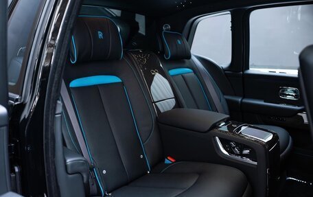 Rolls-Royce Cullinan, 2026 год, 50 000 000 рублей, 25 фотография